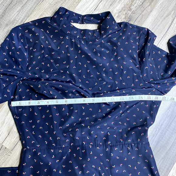 JOA J.O.A REVOLVE Bell Sleeve Open Back Dress Navy Geometric sz Small - Picture 10 of 13